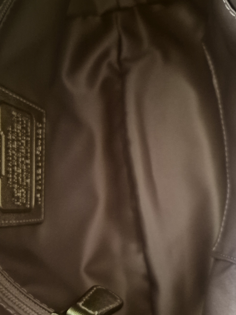 Coach Purple/lilac Signature C Pattern Shoulder Bag with Metallic Trim - Picture 7 of 8